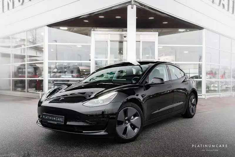 Tesla Model 3 2023