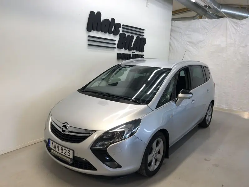 Opel Zafira 2012