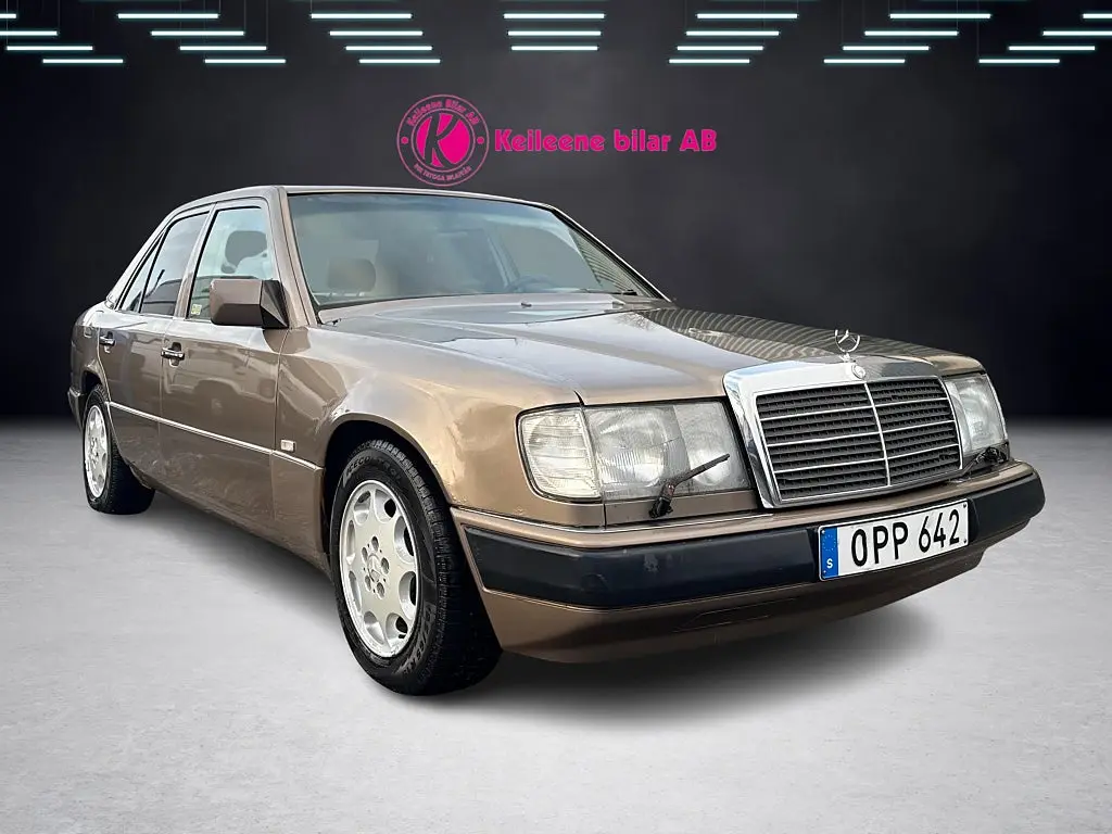 Mercedes-Benz 300 1990