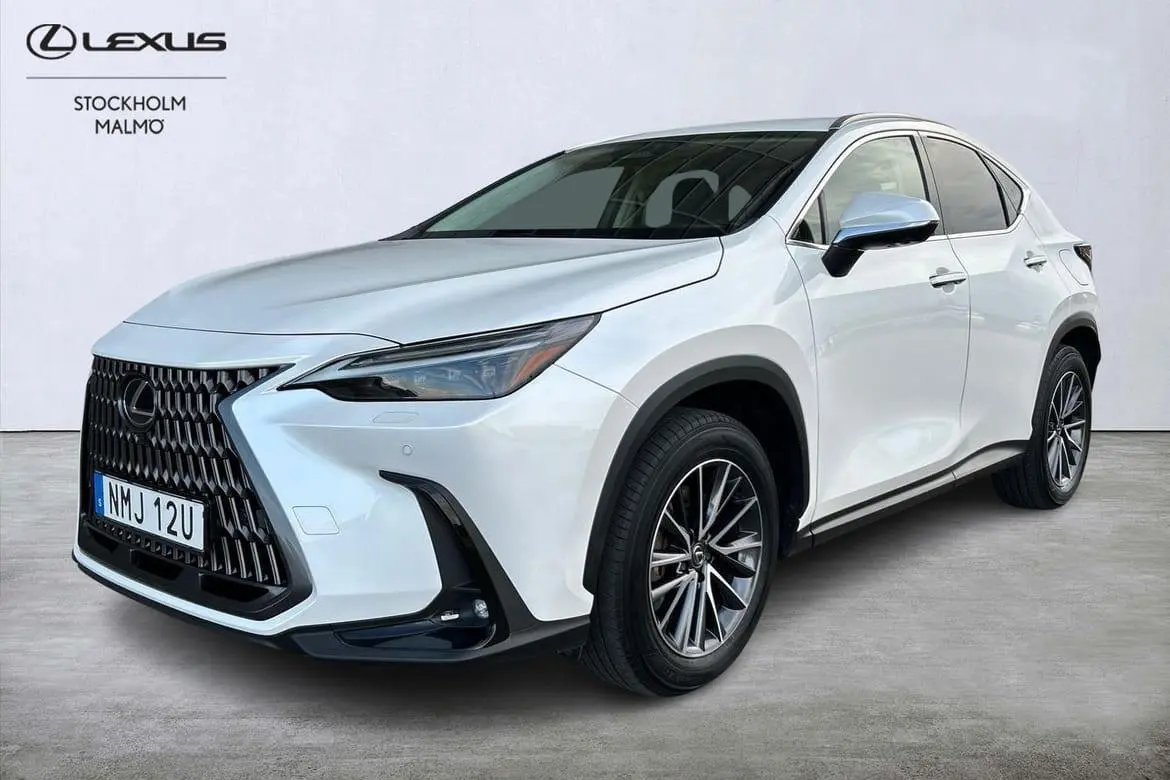 Lexus NX 2023