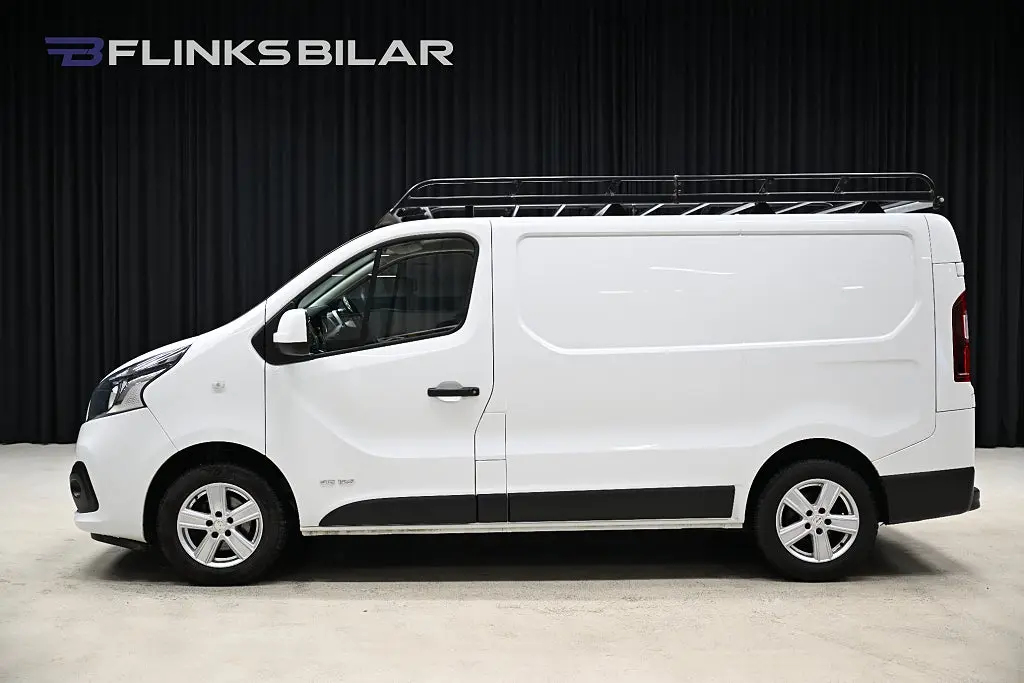 Nissan NV300 2020