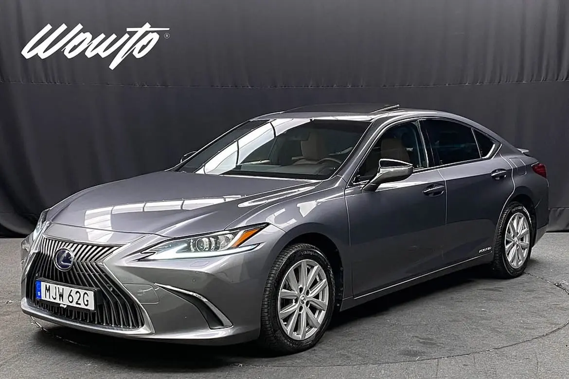 Lexus ES 2021