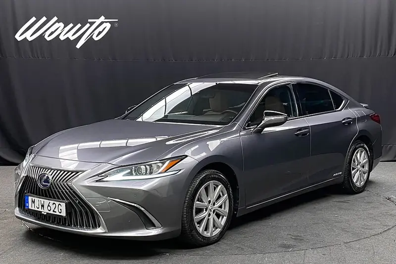 Lexus ES 2021