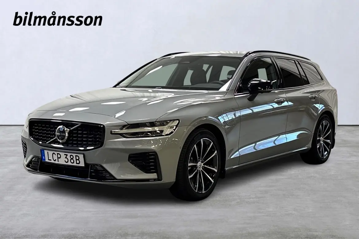 Volvo V60 2025