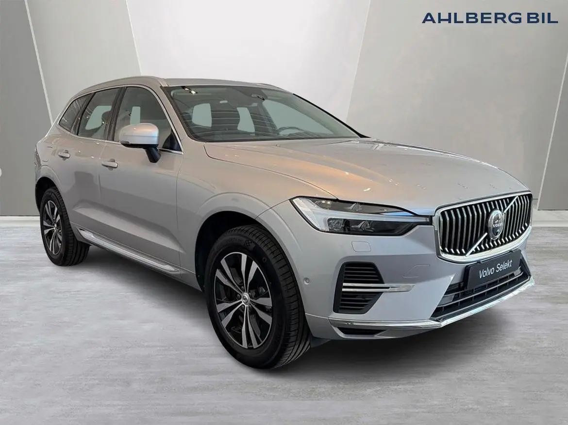 Volvo XC60 2025