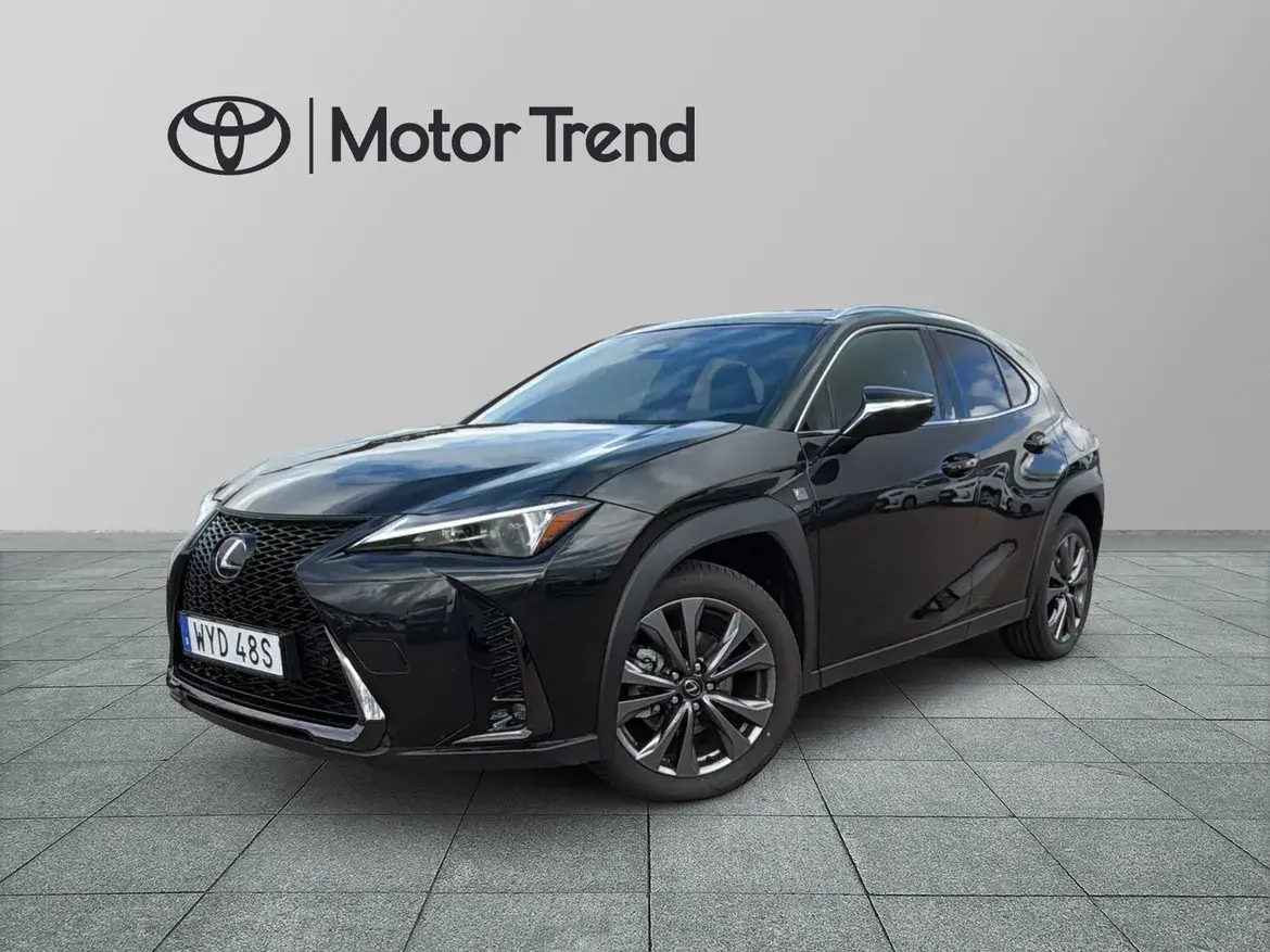 Lexus UX 2026