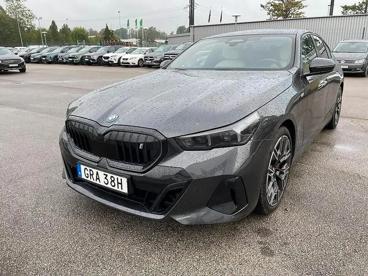 BMW i5 2024