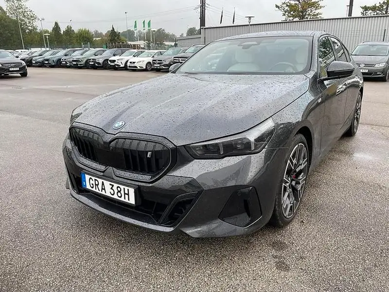 BMW i5 2024