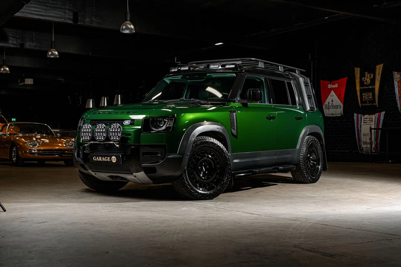 Land Rover Defender