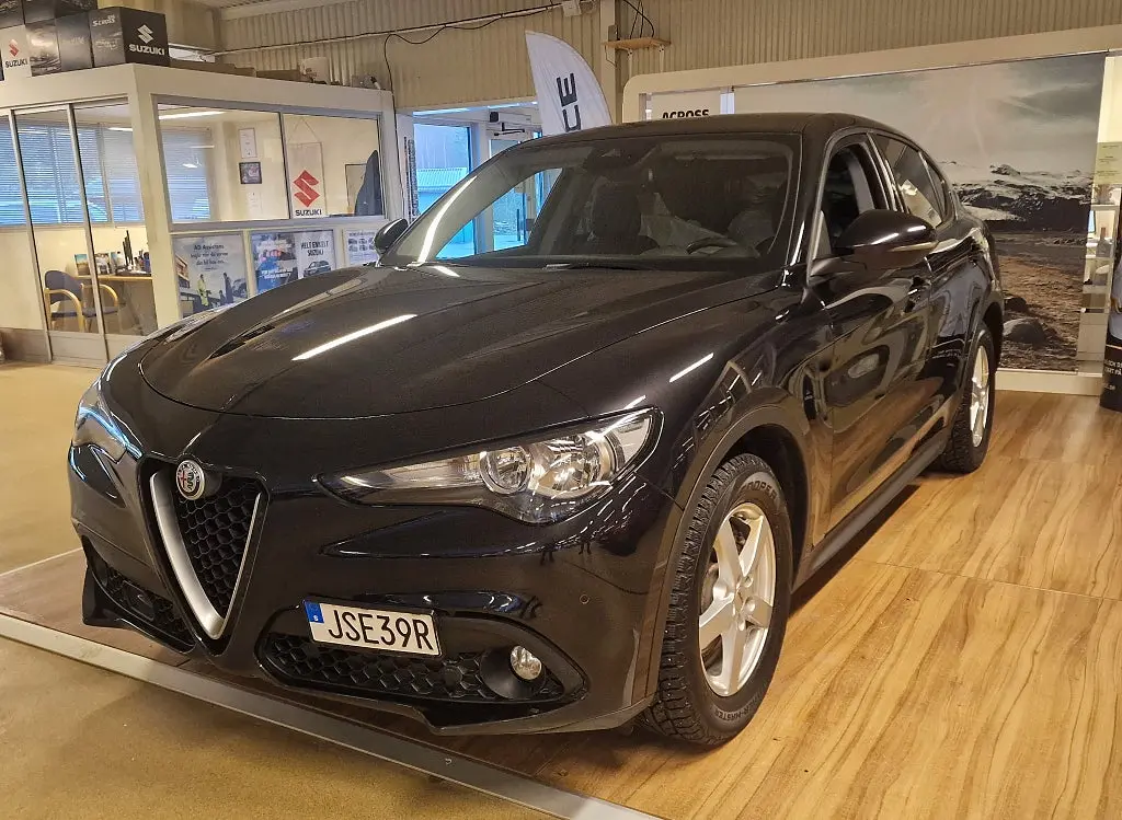 Alfa Romeo Stelvio 2019