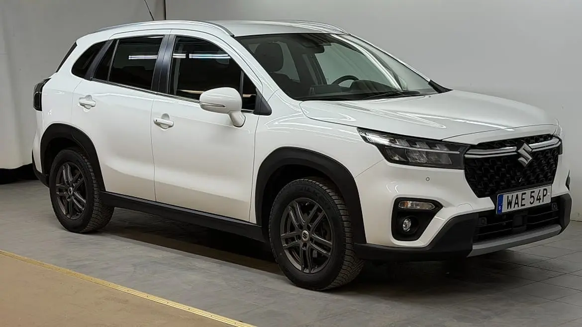 Suzuki S-Cross 2023