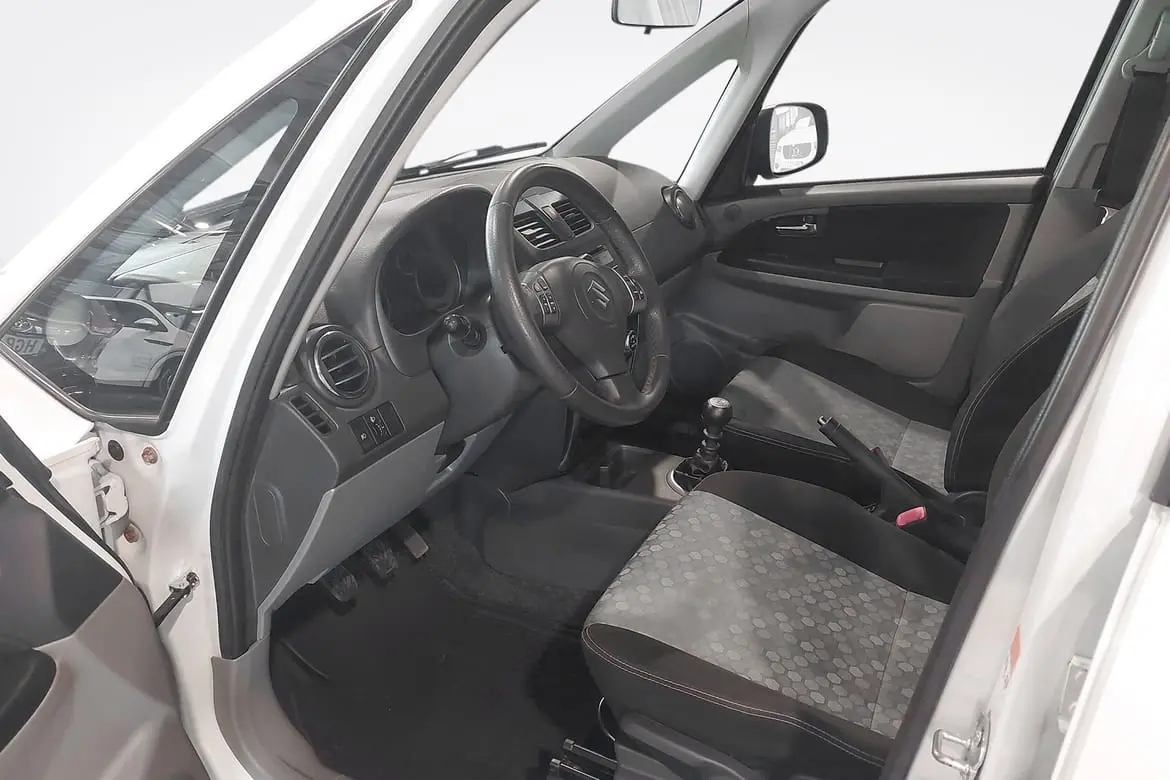 Suzuki SX4 2013
