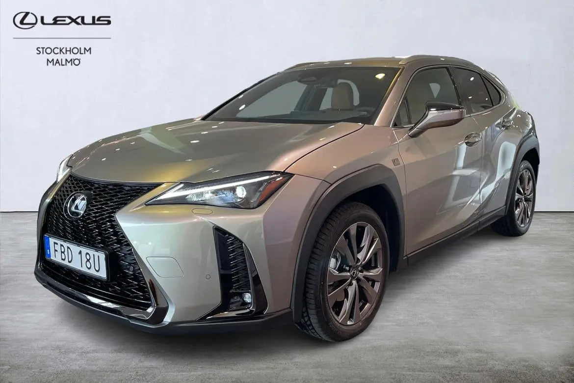 Lexus UX 2026