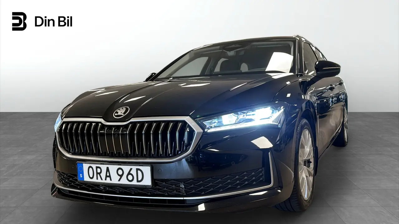 Skoda Superb 2025