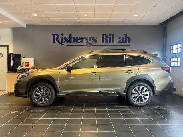 Subaru Outback 2025