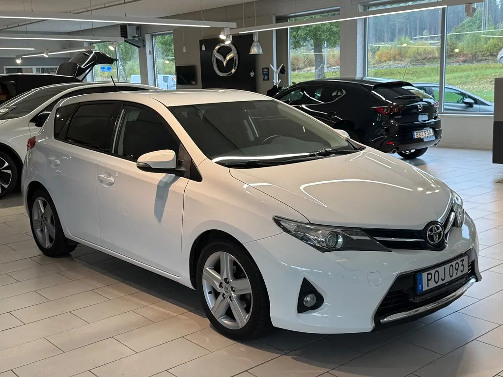 Toyota Auris 2014