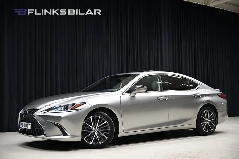 Lexus ES 2023