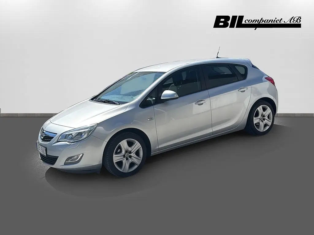 Opel Astra 2011