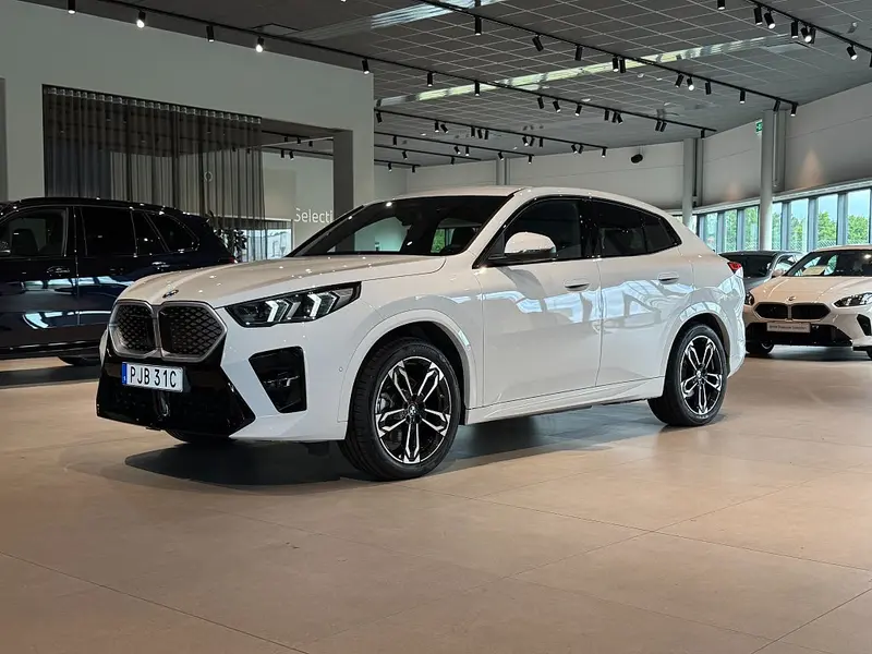 BMW iX2 2026