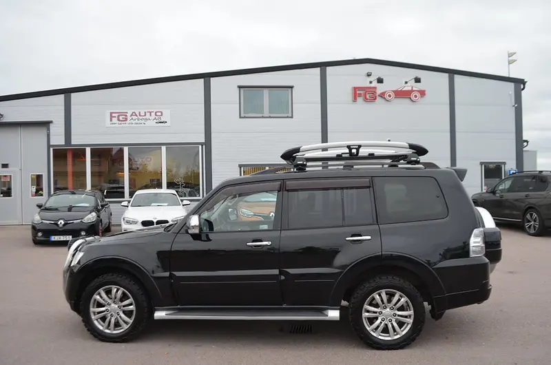 Mitsubishi Pajero 2014