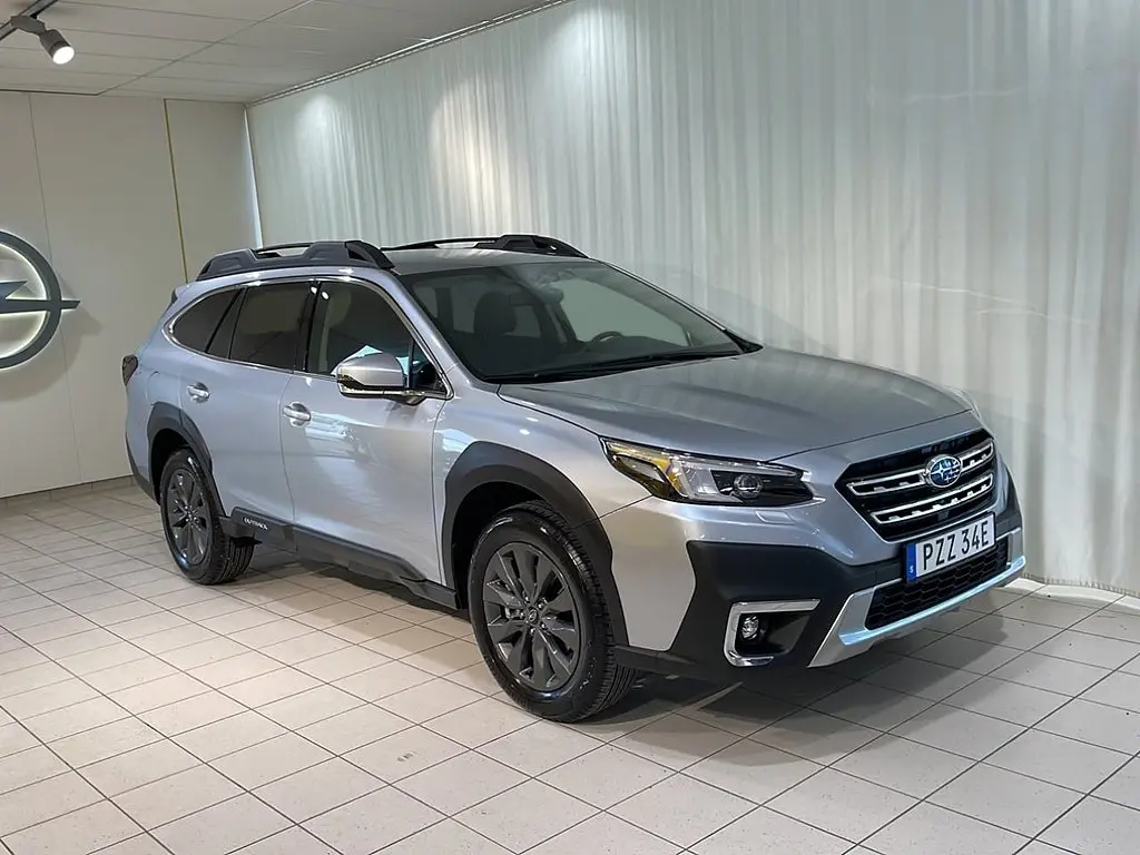Subaru Outback 2025