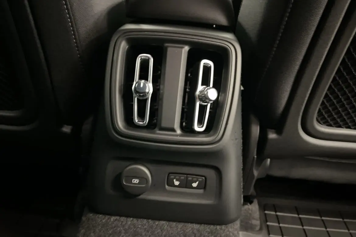 Volvo XC40 2021