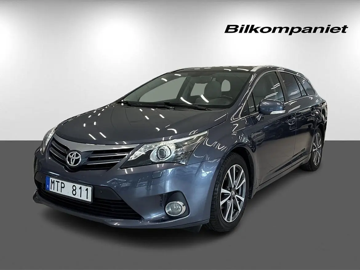Toyota Avensis 2012