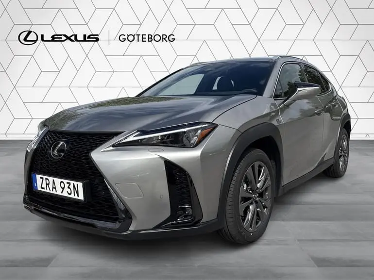 Lexus UX 2026