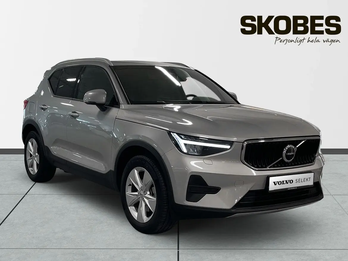 Volvo XC40 2025