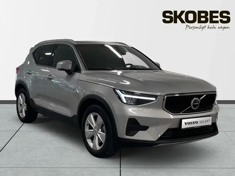 Volvo XC40 2025