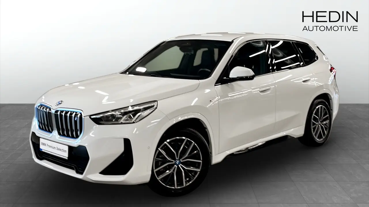 BMW iX1 2023