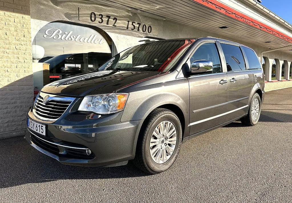 Lancia Voyager 2015