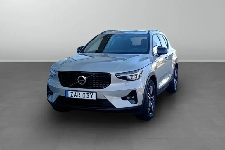 Volvo XC40 2025