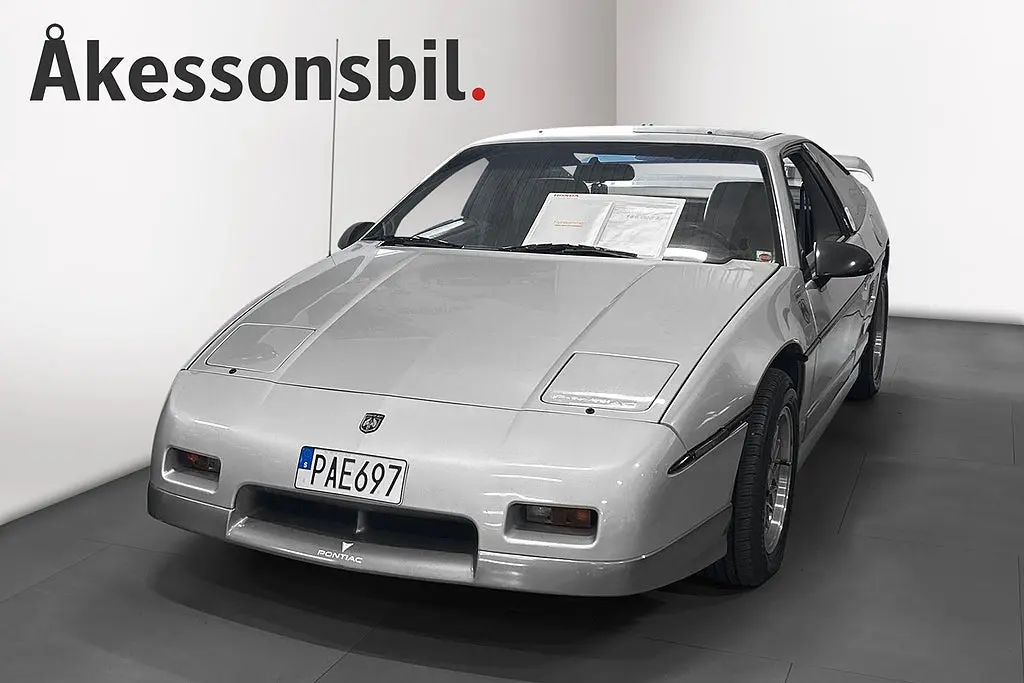 Pontiac Fiero 1987