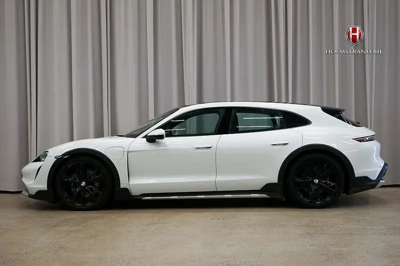 Porsche Taycan 2022