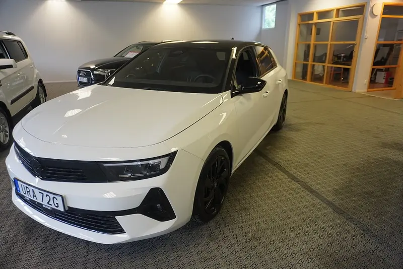 Opel Astra 2024