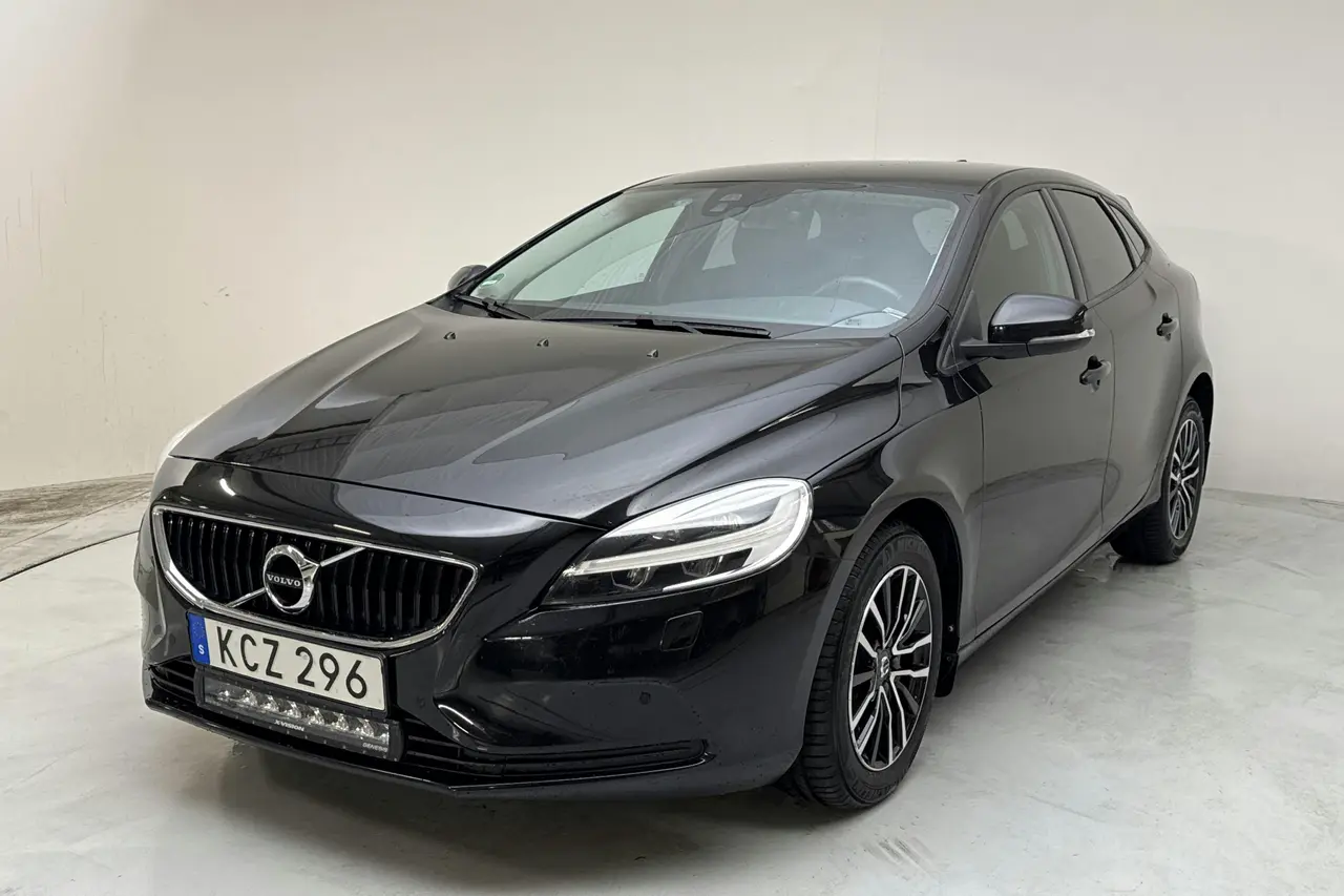 Volvo V40 2018