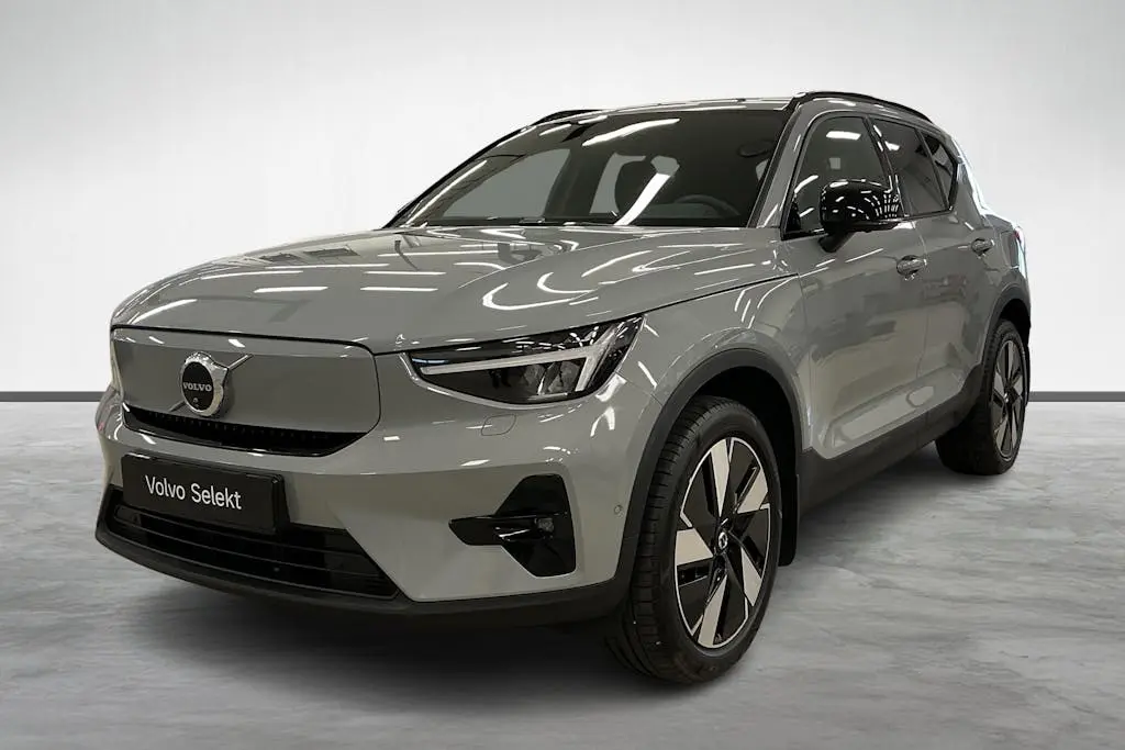 Volvo EX40 2025