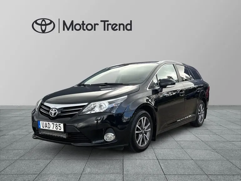 Toyota Avensis 2013