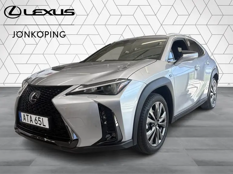 Lexus UX 2025