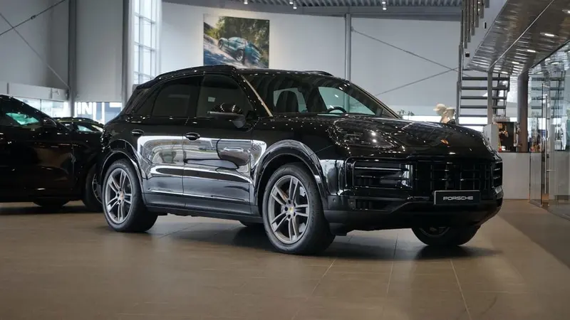 Porsche Cayenne 2025