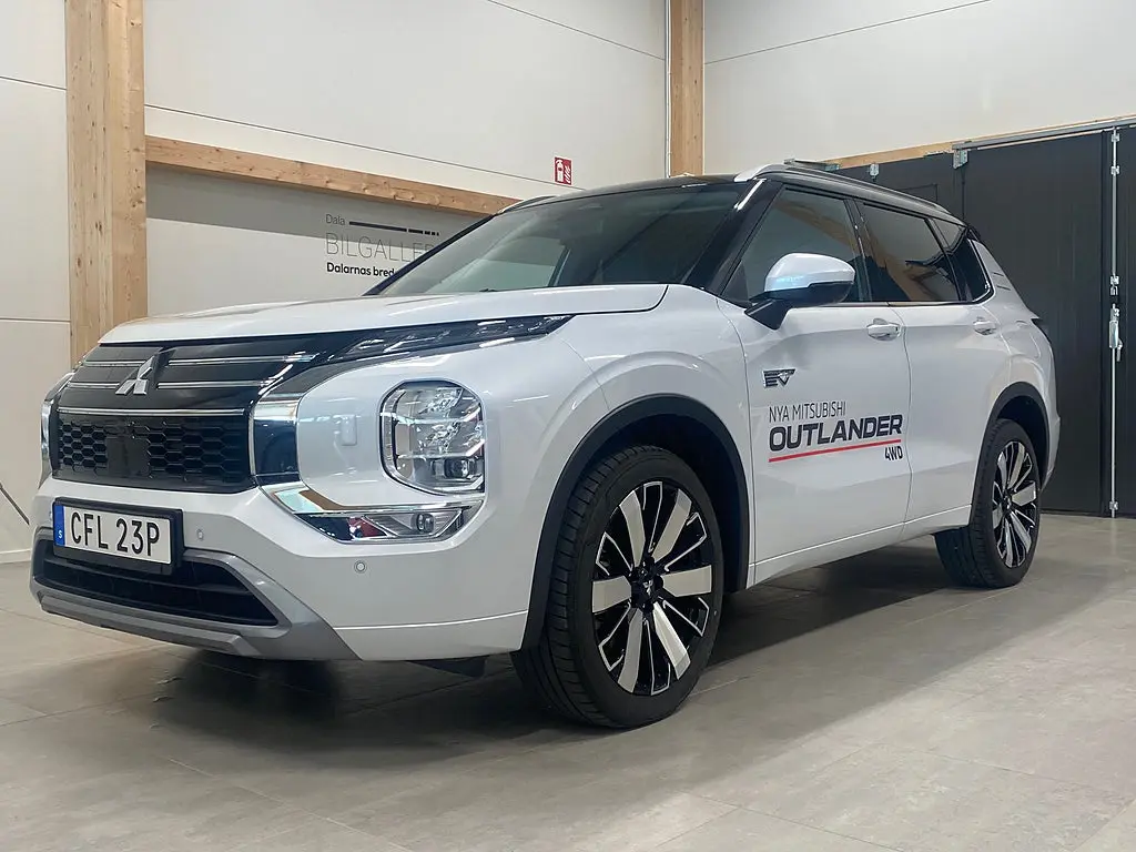 Mitsubishi Outlander 2025