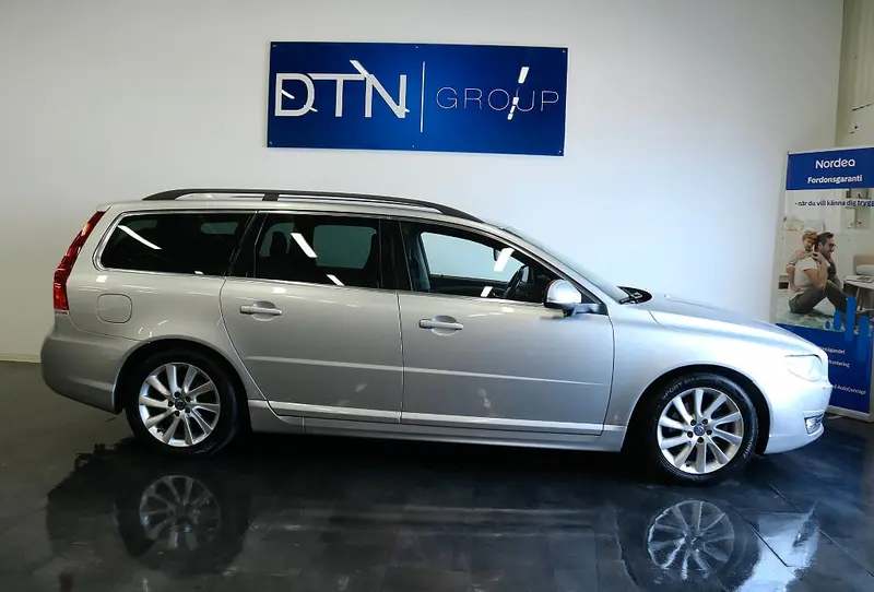 Volvo V70 2015