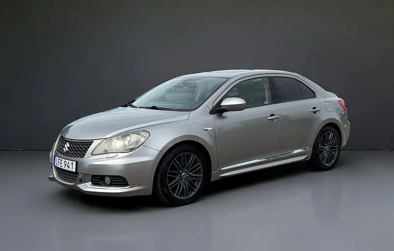 Suzuki Kizashi 2011