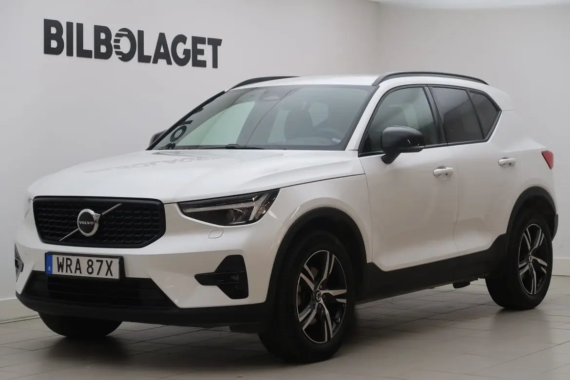 Volvo XC40 2025
