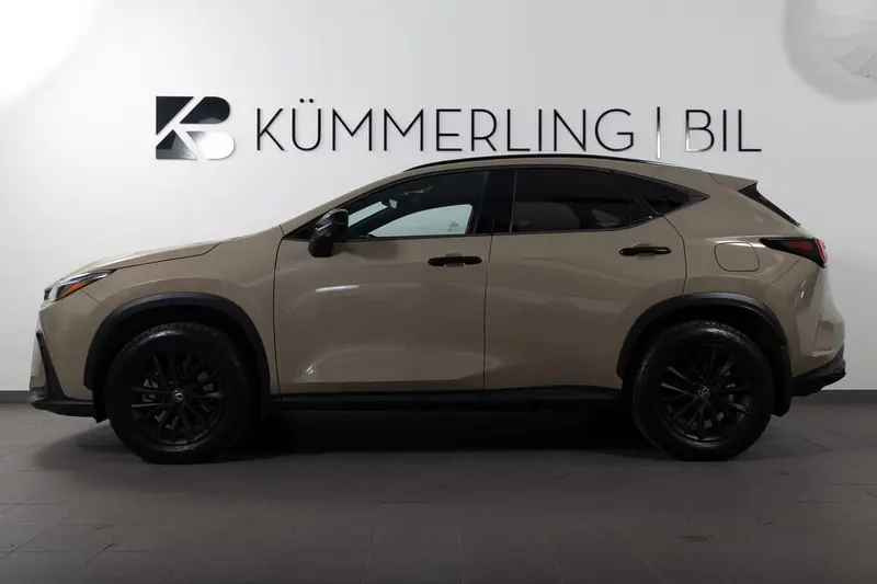 Lexus NX 2025