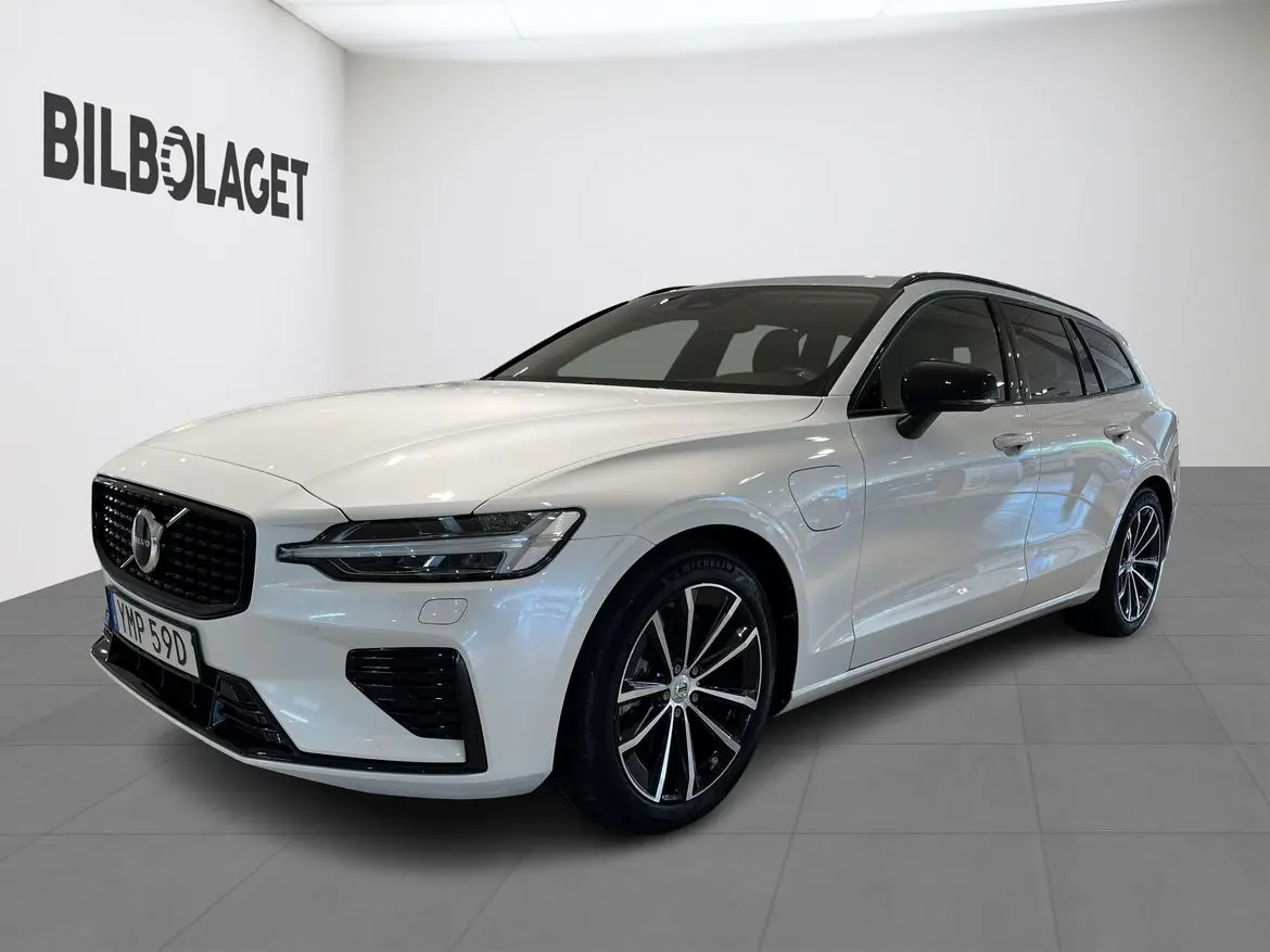 Volvo V60 2025