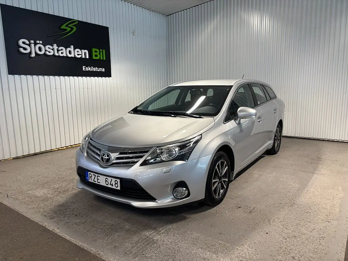 Toyota Avensis 2014