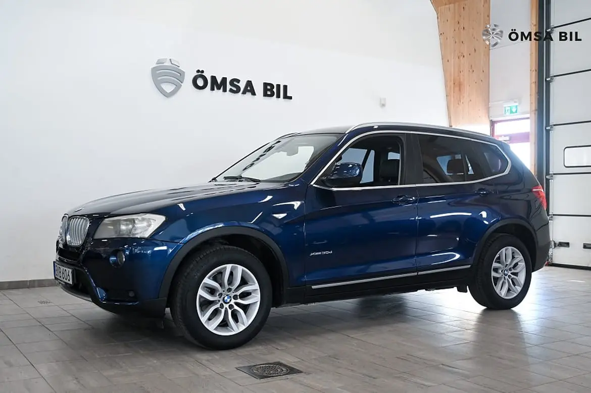 BMW X3 2011
