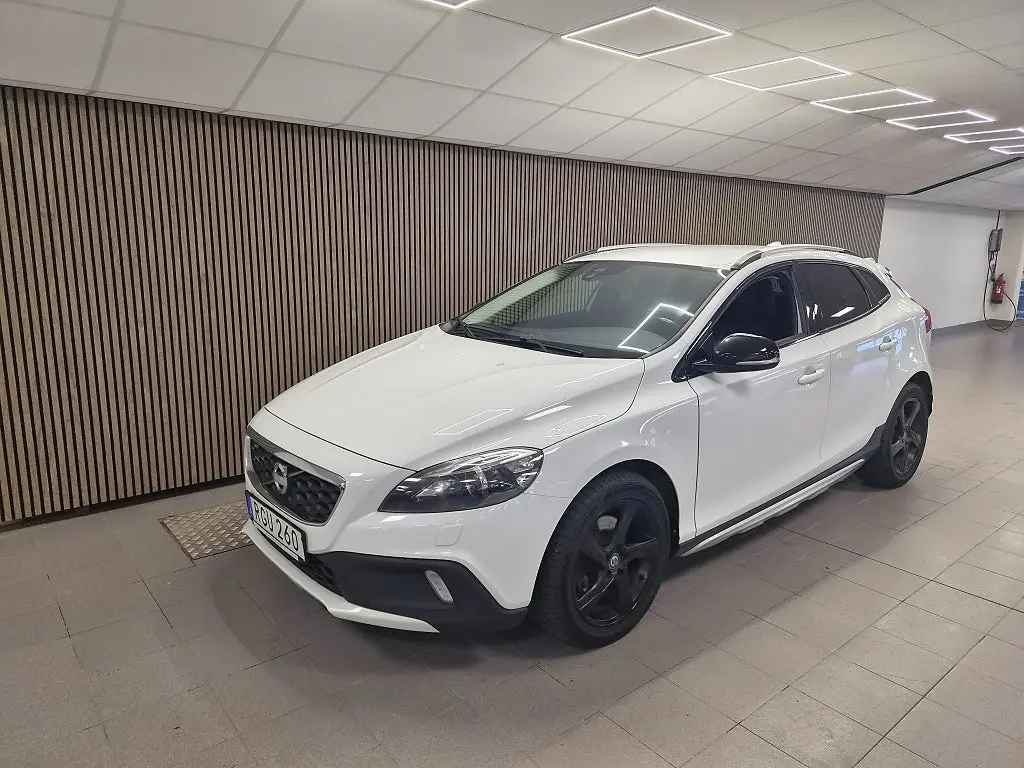 Volvo V40 2014